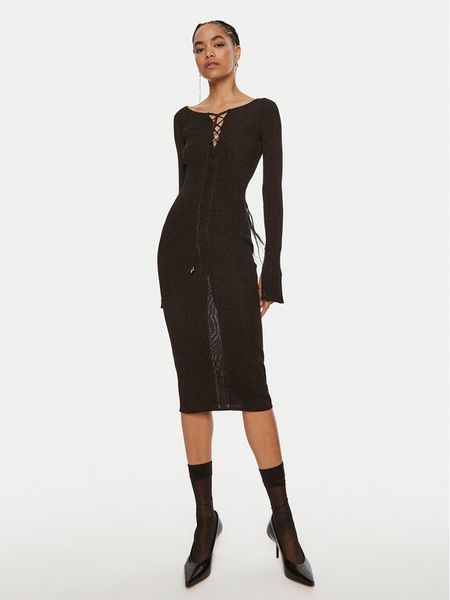 Patrizia Pepe Sukienka koktajlowa 8A1331 K1QZA K250 Czarny Slim Fit. Czarne sukienki damskie Patrizia Pepe, bez wzorów, z syntetyku, wizytowe, bez kołnierzyka, bez ramiączek. Za 759.99 zł.