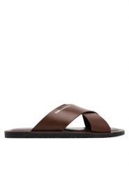 KARL LAGERFELD Klapki Kastor III KL70214 Brązowy. Brązowe klapki męskie KARL LAGERFELD, ze skóry. Za 339.99 zł.