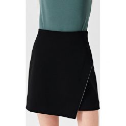 Simple - Spódnica. Czarne spódnice damskie Simple. W wyprzedaży za 239.90 zł.