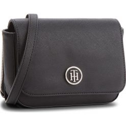 Torebka TOMMY HILFIGER - Honey Mini Crossover AW0AW05654 002. Czarne listonoszki damskie Tommy Hilfiger, ze skóry ekologicznej. W wyprzedaży za 309.00 zł.