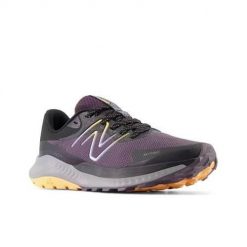 Buty do biegania damskie New Balance WTNTRMP5. Fioletowe obuwie sportowe damskie New Balance, bez wzorów, z materiału, do biegania. Za 642.00 zł.