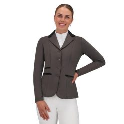 Damska kurtka konkursowa QHP Juliet. Szare kurtki damskie QHP, m, bez wzorów, z elastanu, bez kaptura. Za 596.00 zł.
