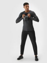 4F Spodnie treningowe szybkoschnące męskie - czarne S. Czarne spodnie sportowe męskie 4f, m, bez wzorów, z dzianiny, na fitness i siłownię. Za 179.99 zł.