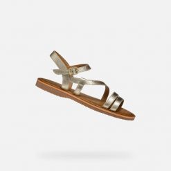 Sandały GEOX J SANDAL EOLIE GIRL Złoty. Szare sandały damskie Geox, bez wzorów, ze skóry, bez obcasa, bez zapięcia. Za 195.99 zł.