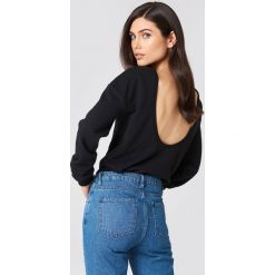 NA-KD Basic Sweter z głębokim dekoltem z tyłu - Black. Swetry damskie marki NA-KD Basic. Za 60.95 zł.