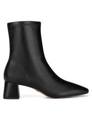 Nine West Botki WFA3426-1 Czarny. Czarne botki damskie Nine West, z materiału, bez obcasa, na słupku, bez zapięcia. Za 279.99 zł.