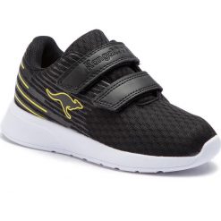 Buty KANGAROOS - Kf Act V 18346 000 5062 Jet Black/Neon Yellow. Czarne półbuty chłopięce KangaRoos, bez wzorów, z materiału, bez zapięcia. W wyprzedaży za 109.00 zł.