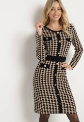 Czarno-Beżowa Elegancka Sukienka z Dzianiny z Wiskozą we Wzór w Pipetkę Delciel. Czarne sukienki damskie Born2be, s, z aplikacjami, z dzianiny, eleganckie, bez kołnierzyka, bez ramiączek. Za 109.99 zł.
