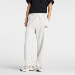 Spodnie damskie New Balance WB61W1DZAHH – szare. Szare spodnie dresowe damskie New Balance, m, bez wzorów, z bawełny. Za 279.99 zł.