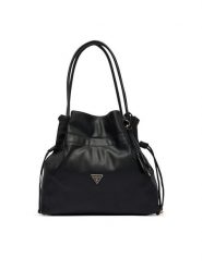 Guess Torebka Karima HWNG22 49230 Czarny. Czarne torebki do ręki damskie Guess, z aplikacjami, ze skóry, bez dodatków. Za 584.99 zł.