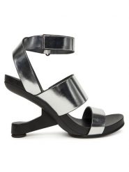 United Nude Sandały Eamz Hana 1090414116 Srebrny. Szare sandały damskie United Nude, bez wzorów, ze skóry, bez obcasa, na koturnie, bez zapięcia. Za 939.99 zł.