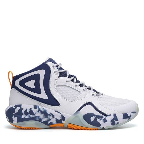 Buty do koszykówki SHAQ. Białe buty sportowe męskie Shaq, bez zapięcia, do koszykówki. Za 249.99 zł.