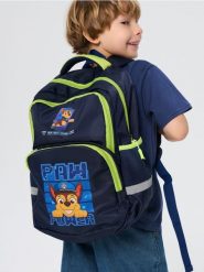 Plecak PAW Patrol - granatowy. Niebieskie torby i plecaki dziecięce Sinsay, z gumy, małe. Za 59.99 zł.
