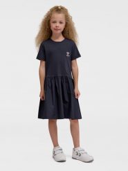 Sukienka dla dziewczynki Hummel Maria. Niebieskie sukienki dla dziewczynek Hummel, bez wzorów, z bawełny, eleganckie, bez ramiączek, krótkie. Za 162.85 zł.