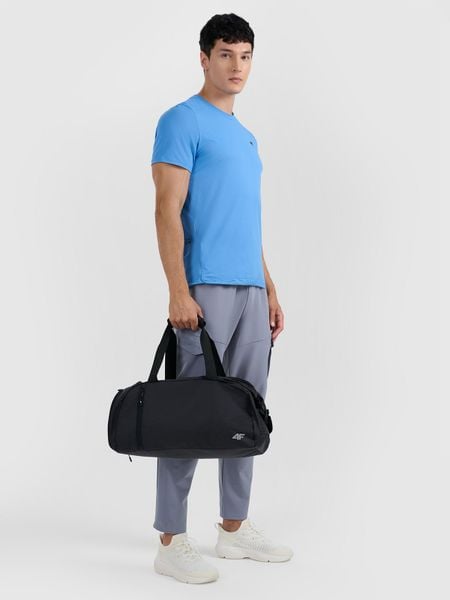 4F Torba na ramię (25 L) - czarna Uniwersalny. Czarne plecaki damskie 4f, bez wzorów, z materiału, eleganckie, bez dodatków. Za 169.99 zł.