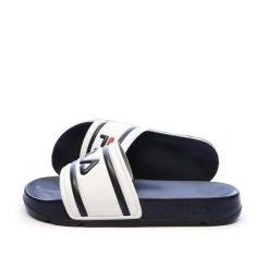 Klapki Fila Model Morro Bay Kolor Biały. Niebieskie klapki męskie Fila, z materiału. Za 129.00 zł.