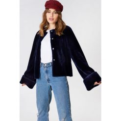 NA-KD Kurtka ze sztucznego futra - Blue. Kurtki damskie marki NA-KD. Za 323.95 zł.