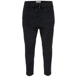 Only&Sons Męskie Spodnie Linus Corduroy Pk 01447 Black (Rozmiar S). Spodnie materiałowe męskie Only&Sons. W wyprzedaży za 108.00 zł.