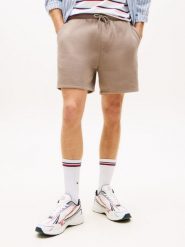 Tommy Jeans szorty dresowe Mężczyźni Bawełna beżowy|szary, S. Brązowe szorty męskie Tommy Jeans, m, bez wzorów, z bawełny. Za 169.95 zł.