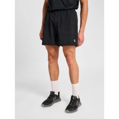 Szorty Hummel Pulse. Czarne szorty sportowe damskie Hummel, bez wzorów, sportowe, na fitness i siłownię. Za 175.00 zł.