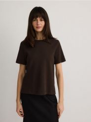 T-shirt regular z merceryzowanej bawełny - brązowy. Brązowe t-shirty damskie Reserved, l, bez wzorów, z bawełny, bez kołnierzyka. Za 79.99 zł.