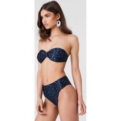 NA-KD Swimwear Dół bikini z wysokim stanem - Black. Czarne bikini damskie NA-KD Swimwear. W wyprzedaży za 24.29 zł.