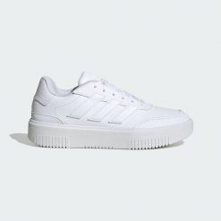 Buty Courtblock Bold. Białe obuwie sportowe damskie Adidas, bez wzorów. Za 279.00 zł.