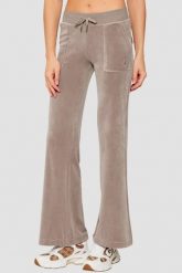 JUICY COUTURE Ciemno-beżowe spodnie dresowe damskie Layla Low Rise Pocket, Rozmiar XS. Brązowe spodnie dresowe damskie Juicy Couture, s, bez wzorów, z dresówki. W wyprzedaży za 269.99 zł.