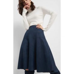 Rozkloszowana spódnica. Niebieskie spódnice damskie Orsay, z elastanu. Za 119.99 zł.