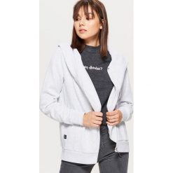 Rozpinana bluza z asymetrycznym zamkiem - Jasny szary. Szare bluzy damskie Cropp. Za 79.99 zł.