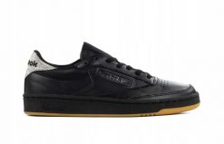 Buty do chodzenia damskie Reebok Club C 85 Diamond. Czarne obuwie sportowe damskie Reebok, bez wzorów, z materiału, tenisowe, Reebok Club. Za 360.00 zł.
