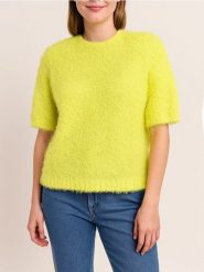 Miękka bluzka z krótkim rękawem i okrągłym dekoltem - żółty. Żółte bluzki damskie Sinsay, l, bez wzorów, bez kołnierzyka, bez ramiączek. Za 45.99 zł.