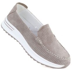 Skórzane mokasyny na grubej podeszwie ażurowe fango Jezzi 9793. Mokasyny damskie Jezzi, ze skóry. Za 179.99 zł.