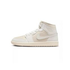 Buty Nike Air Jordan 1 Mid Beżowe. Brązowe obuwie sportowe damskie Nike, bez wzorów, z gumy, do koszykówki, Nike Air Jordan. Za 547.75 zł.
