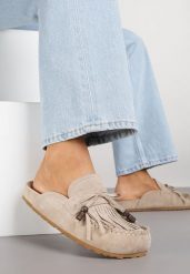 Ciemnobeżowe Klapki z Frędzlami i Kokardą Narialla. Brązowe klapki damskie Born2be, bez wzorów, bez obcasa, na płaskiej podeszwie. Za 119.99 zł.