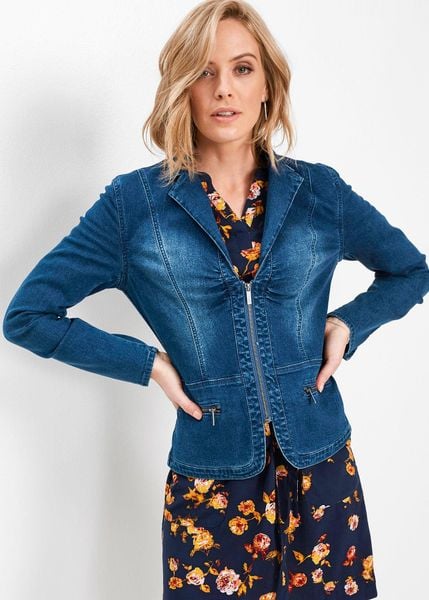 Kurtka jeansowa. Niebieskie kurtki damskie bonprix, bez wzorów, z jeansu, bez kaptura. Za 219.99 zł.