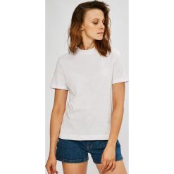 Calvin Klein Jeans - Top. Szare topy damskie Calvin Klein Jeans, z bawełny, z okrągłym kołnierzem, z krótkim rękawem. W wyprzedaży za 139.90 zł.