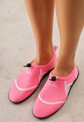 Fuksjowo-Białe Wsuwane Buty Sportowe do Wody z Elastyczną Cholewką Vetilore. Czerwone obuwie sportowe damskie Renee, bez wzorów, do pływania. Za 49.99 zł.