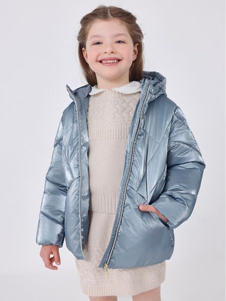 Mayoral Kurtka zimowa 4.410 Niebieski Regular Fit. Niebieskie buty zimowe dziewczęce Mayoral, bez wzorów, z syntetyku, bez zapięcia. Za 269.99 zł.