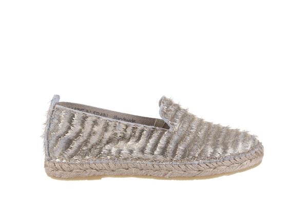 Espadryle Bayla-115 107730 Oro, Złoty, Materiał - 36. Żółte espadryle damskie Bayla, bez wzorów, z materiału, bez obcasa, bez zapięcia. W wyprzedaży za 62.10 zł.