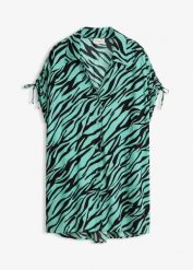 Bluzka plażowa oversize z marszczonej tkaniny. Czarne bluzki damskie bonprix, bez wzorów, z tkaniny, bez kołnierzyka, bez ramiączek. Za 112.99 zł.