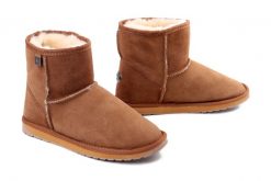 Emu Australia WP10003 Platinum Stinger Mini chestnut, botki damskie. Brązowe botki damskie Emu Australia, ze skóry, bez obcasa, bez zapięcia. Za 779.90 zł.