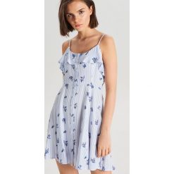 Kwiatowa sukienka na ramiączkach - Niebieski. Sukienki damskie Cropp. Za 47.99 zł.