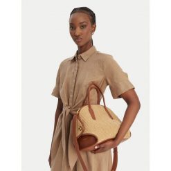 Torebka Coccinelle. Brązowe torebki do ręki damskie Coccinelle, bez wzorów, bez dodatków. Za 1,699.99 zł.