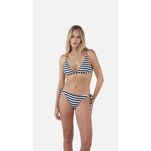 Damski top do kostiumu kąpielowego Barts Yadbor Fixed Triangle. Niebieskie bikini damskie Barts, s, bez wzorów, bez kołnierzyka, bez ramiączek. Za 213.00 zł.