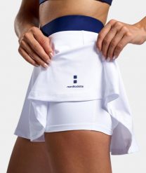 Spódnica Elegancja - Biała. Białe spódnice damskie NORDICDOTS, l, bez wzorów, z bawełny, moda ciążowa, mini, dopasowane. Za 230.00 zł.