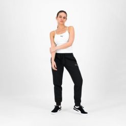 Spodnie dresowe damskie Puma Gym & Pilates. Czarne spodnie dresowe damskie Puma, xl, bez wzorów, z bawełny. W wyprzedaży za 79.99 zł.