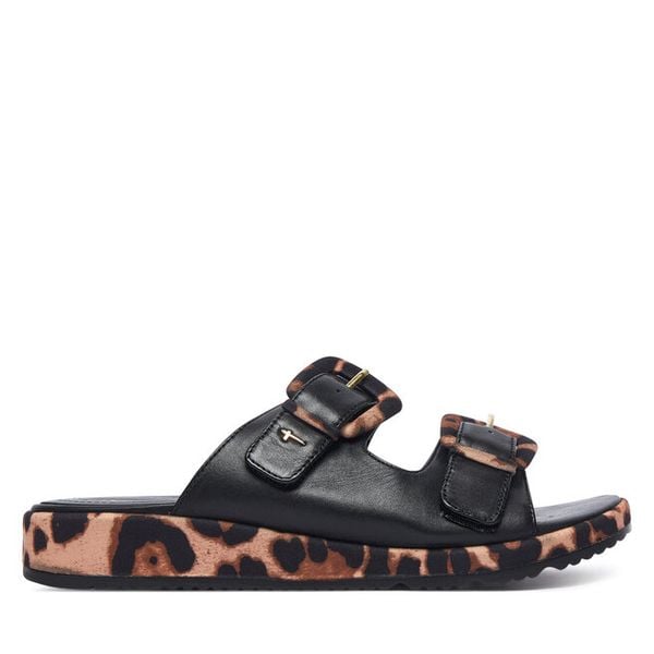 Klapki Tamaris. Czarne klapki damskie Tamaris, bez wzorów, bez obcasa. Za 329.99 zł.