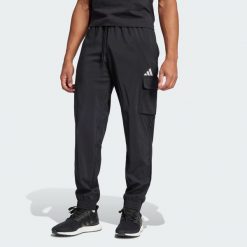 Spodnie Essentials Small Logo Cargo. Brązowe buty sportowe męskie Adidas, z materiału, bez zapięcia, na fitness i siłownię. Za 229.00 zł.