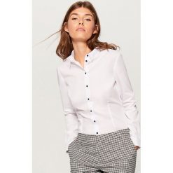 Koszula z body - Biały. Koszule damskie marki Mohito. Za 89.99 zł.
